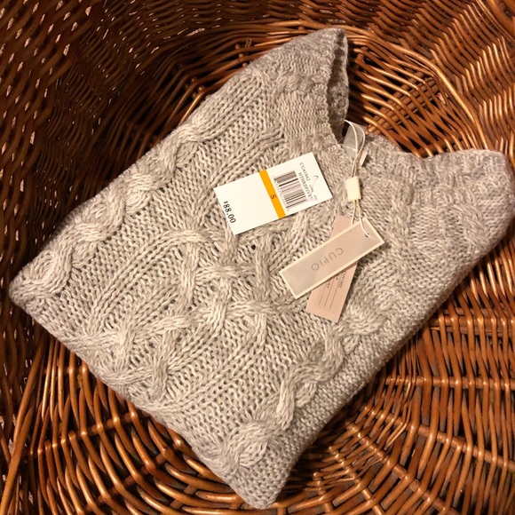 NWT Cupio Bloomingdale’s Grey Cable Knit Sweater S - Picture 4 of 5